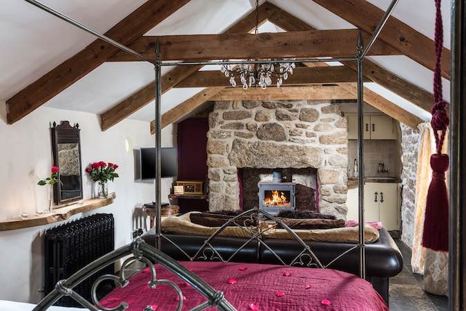 The Dovecote, Lamorna Cove