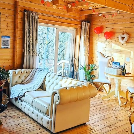 Swan Lodge, Chesterfield Canal