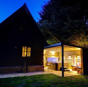 Pet Friendly Luxury Hot Tub Cottage Suffolk | Alde Barn Stowmarket
