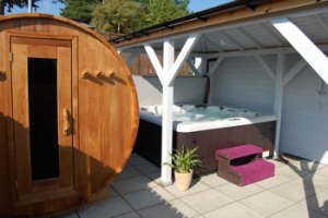 Romantic Hot Tub Lodge with Sauna Scotland