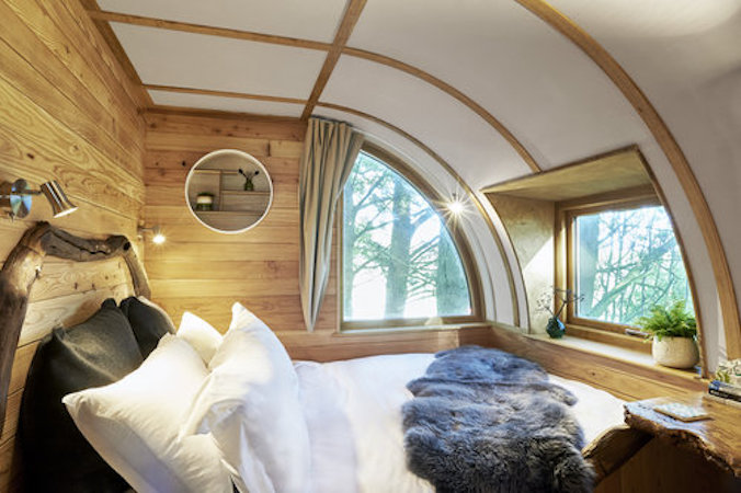 The loft Treehouse at Pickwell Manor