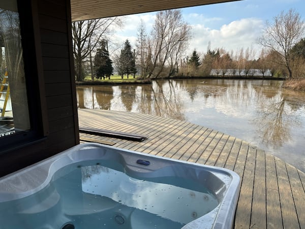 Black Swan at Woody Park, Cullompton